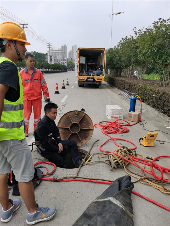 化隆翻衬法管道修复技术主要工序
